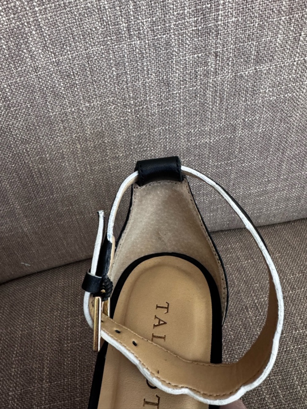 Talbots Black Scalloped Ankle-Strap Kitten Heels Size 7 - Picture 7 of 9